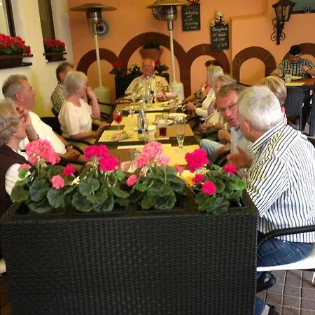 Marktschaenke فندق 3*